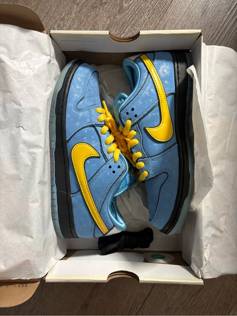 THE POWERPUFF GIRLS X NIKE DUNK LOW PRO QS “BUBBLES” - Picture 8 of 10
